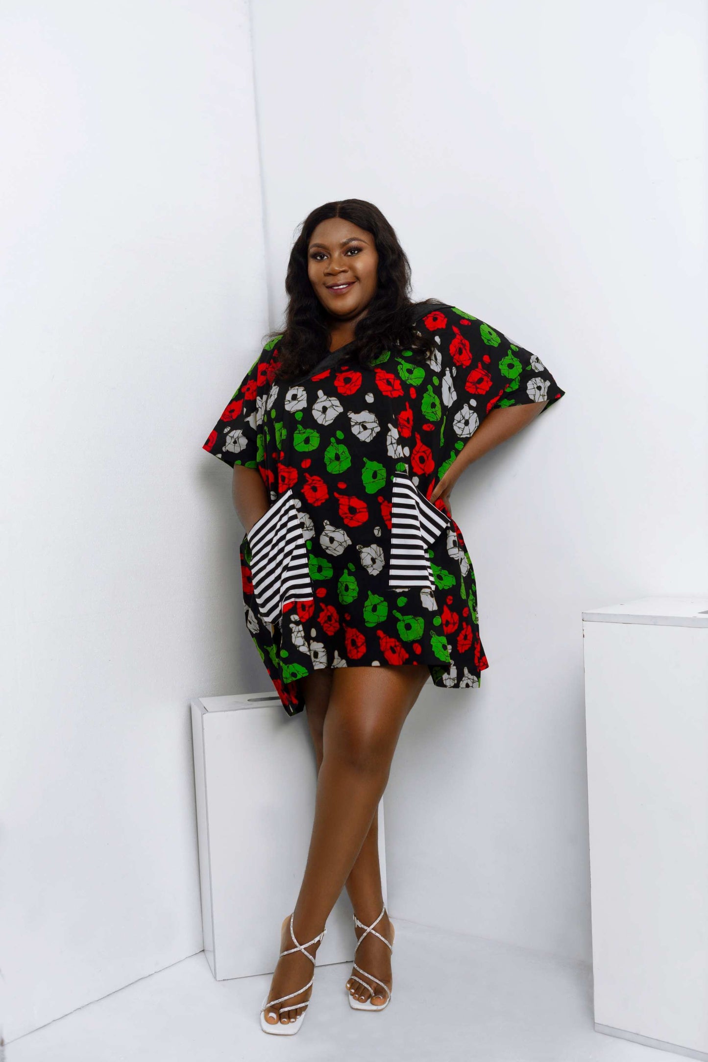 IRE AFRICAN PRINT RED AND WHITE DANSHIKI TOP