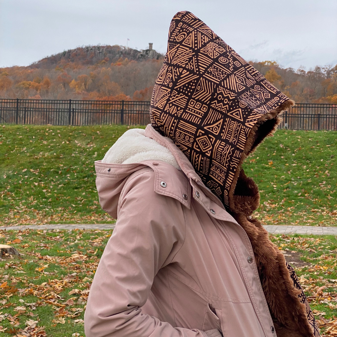 Hooded Scarf Titi fashionable, comfy and cozy in cold weather.