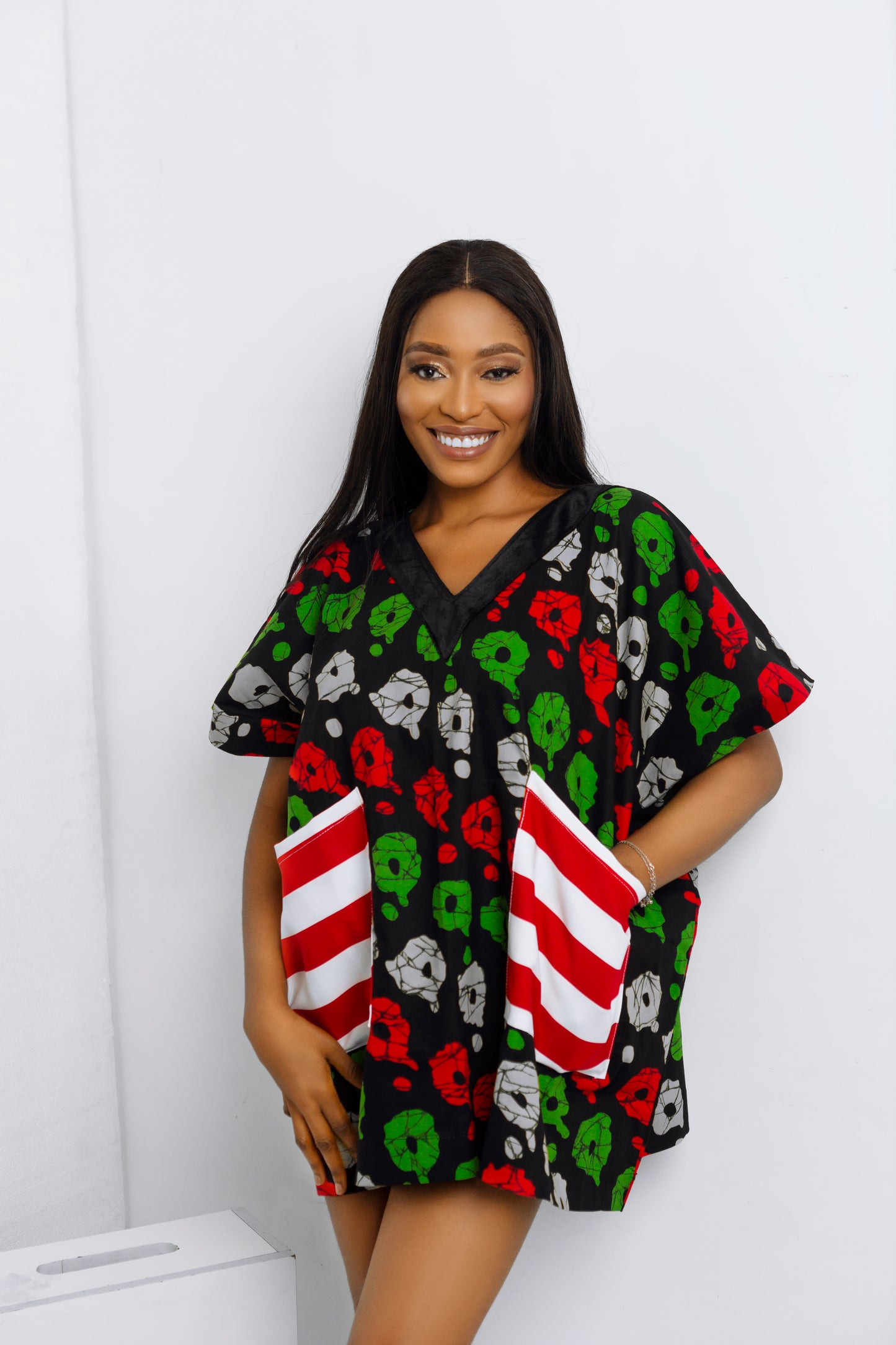 IRE AFRICAN PRINT RED AND WHITE DANSHIKI TOP